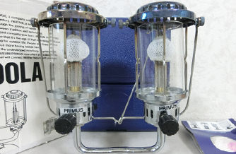 イワタニプリムス ツインランタン IP-200La